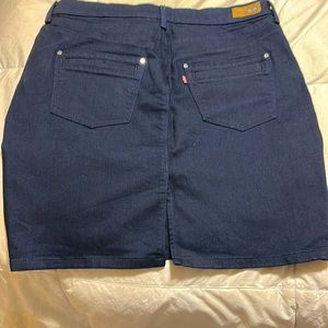 Levi’s blue denim skirt